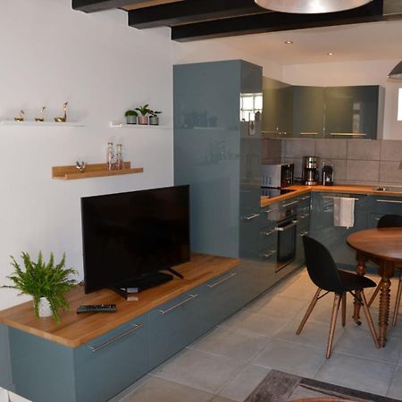 Bleautiful "Alienor" Charmant Appartement Avec Terrasse Фонтенбло Екстериор снимка